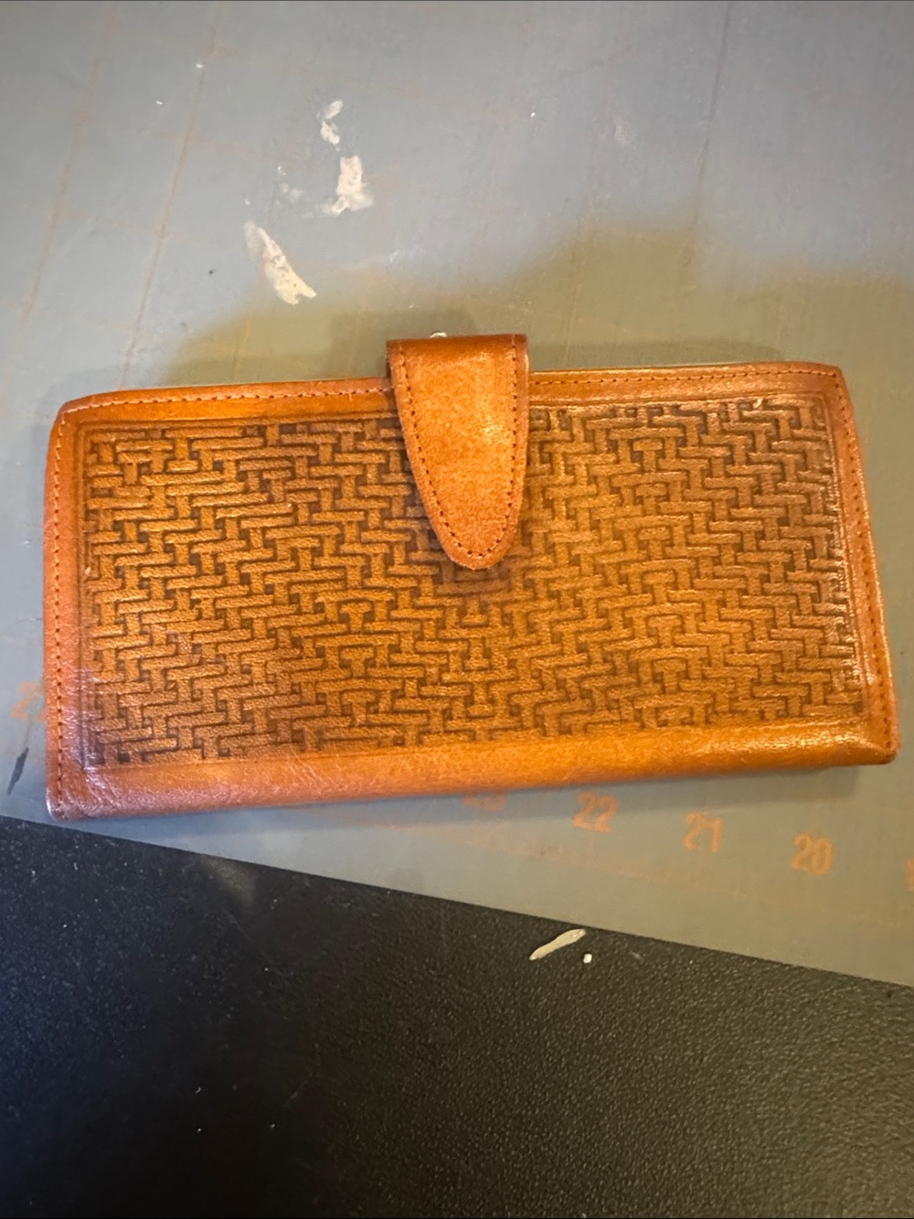 Amity Vintage Cognac Leather Card Wallet with Zip Pocket